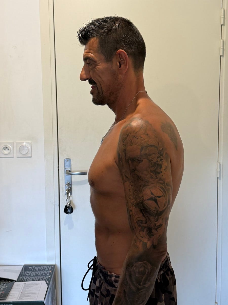 Olivier de profil, après